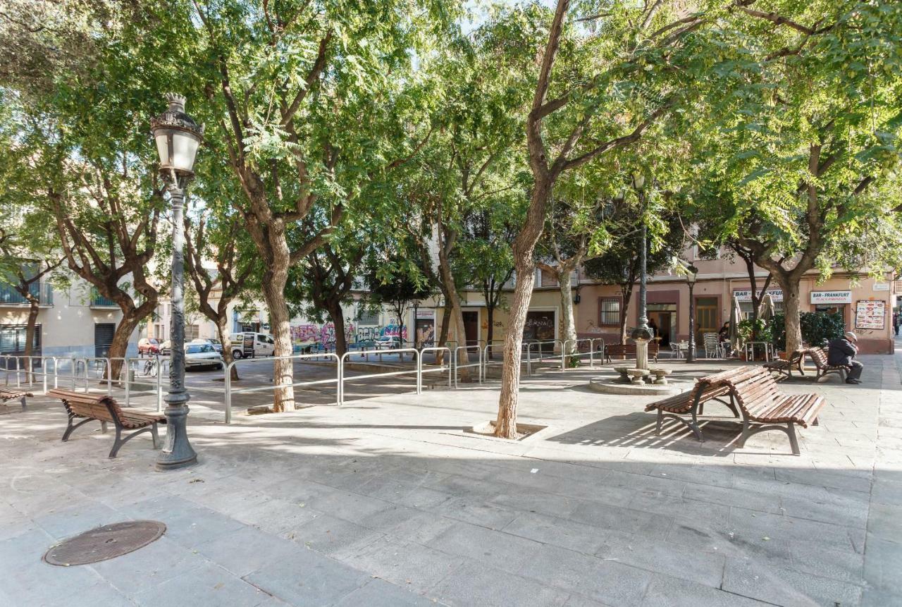 Beautiful Apartment 20 Minutes From City Center L’Hospitalet de Llobregat Exterior foto